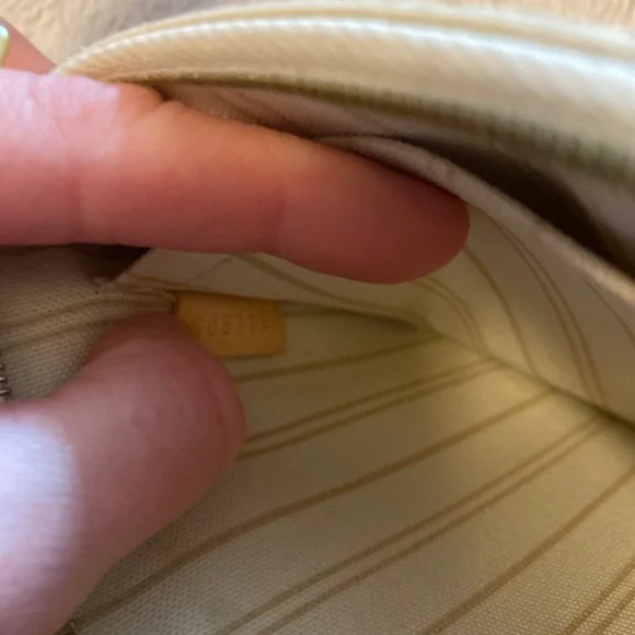 Louis Vuitton NEVERFULL large Pochette - Picture 6 of 9